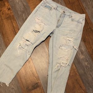American Eagle outfitters Distressed Jeans